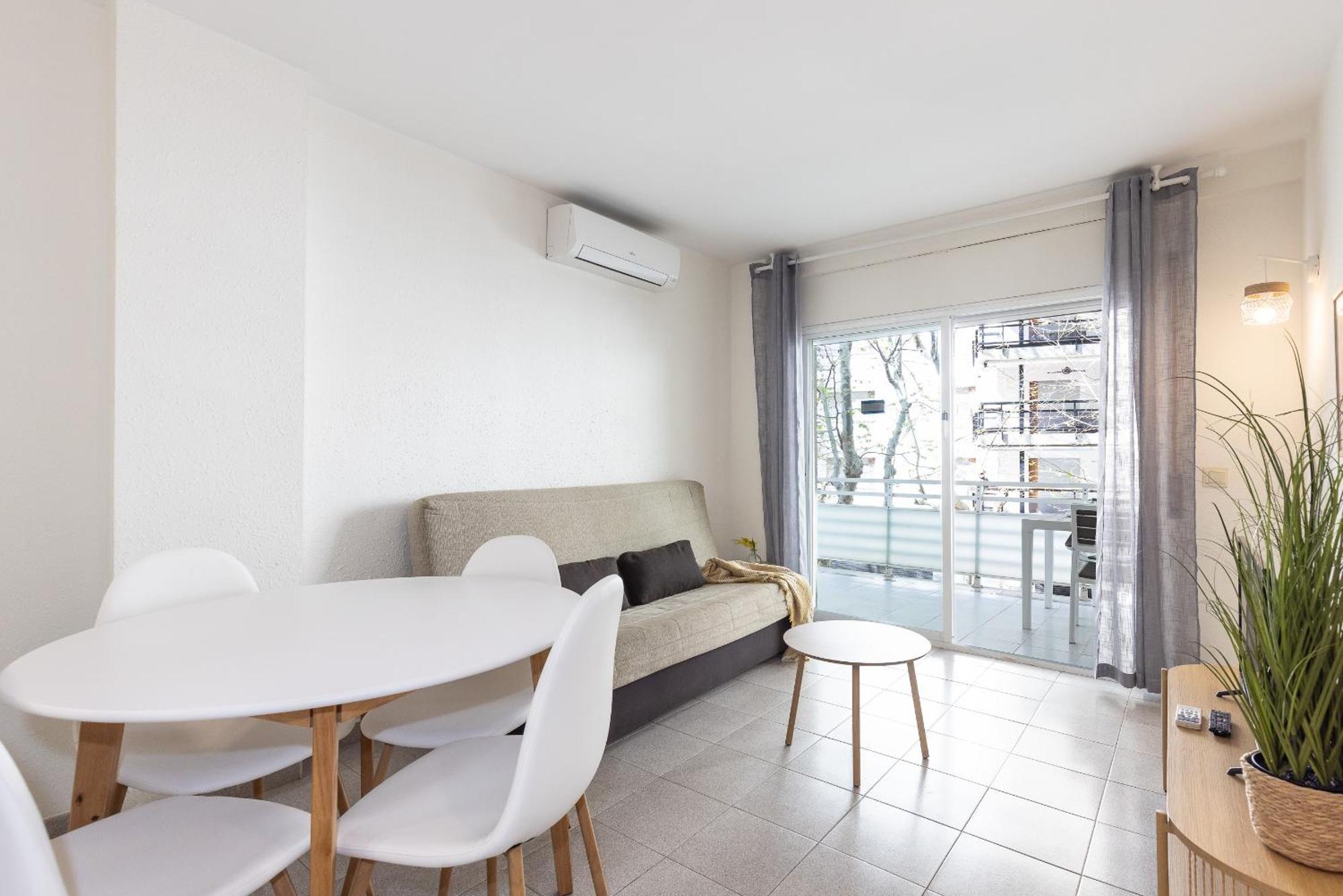 Uhc Apartamento Ruisenores 萨洛 外观 照片